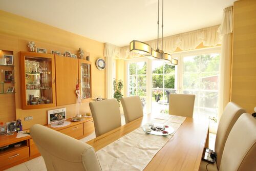 Elegante Villa mit Fernblick und Wintergarten (003a)