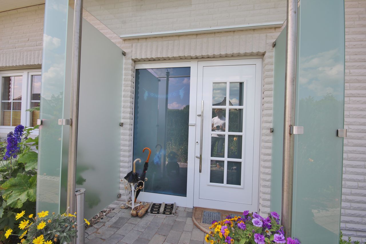 Elegante Villa mit Fernblick und Wintergarten (003a)