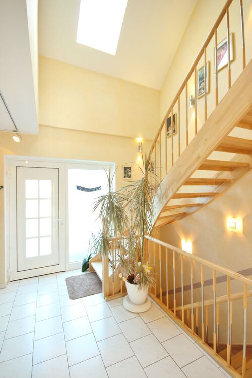 Elegante Villa mit Fernblick und Wintergarten (003a)