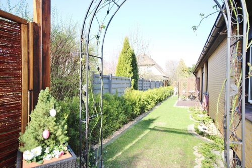 Traumhaftes Einfamilienhaus mit Seeblick – Ihr neues Zuhause! (002a)