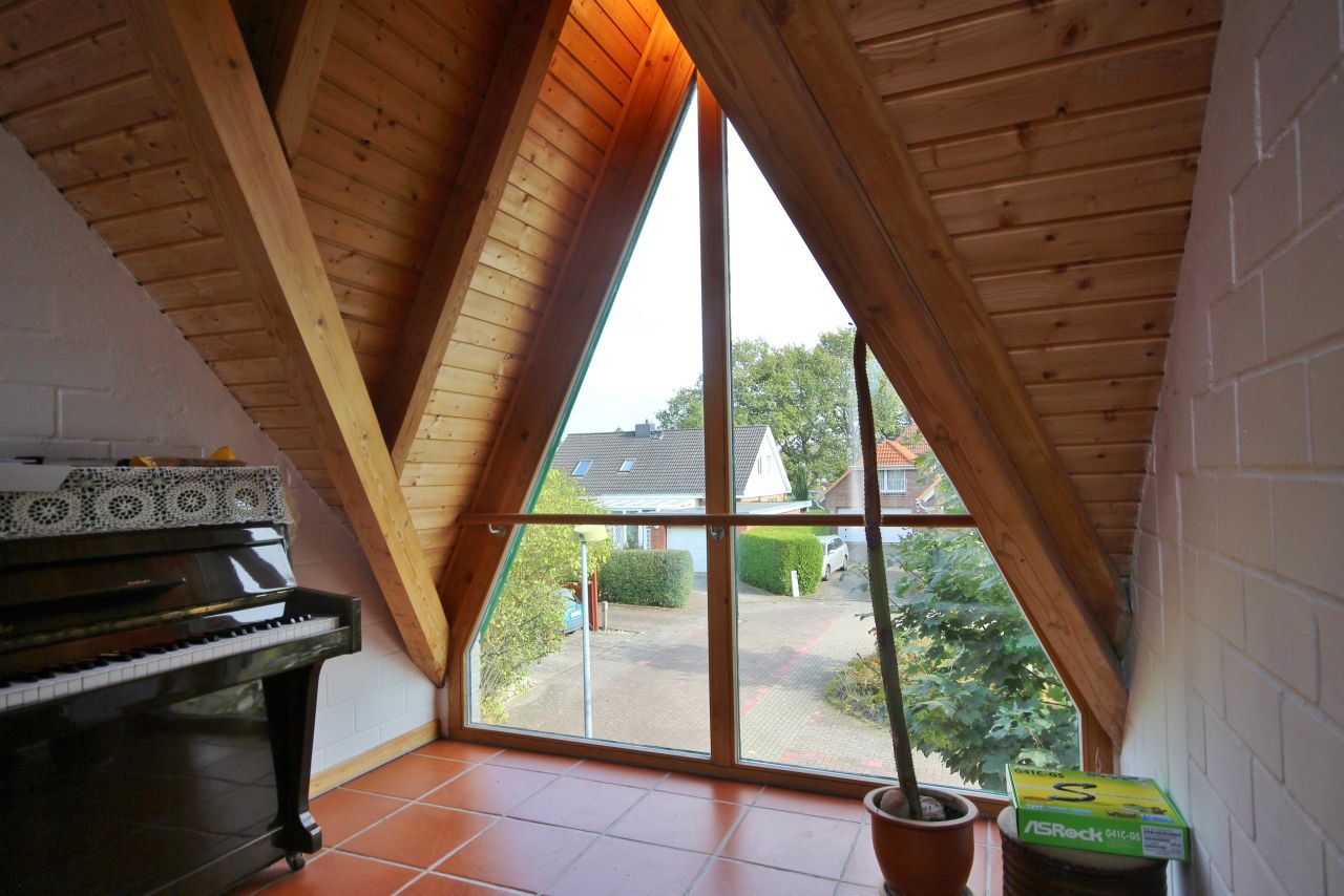 Ihr Traumhaus in Essen – Modernes Wohnen mit Fernblick (001a)