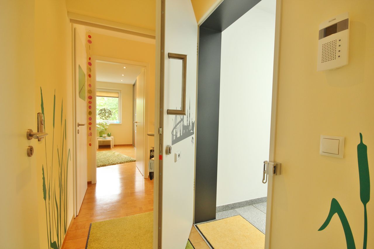 Ihr neues Zuhause mit Blick auf die Berge – stilvolle Eigentumswohnung in Essen (007a)