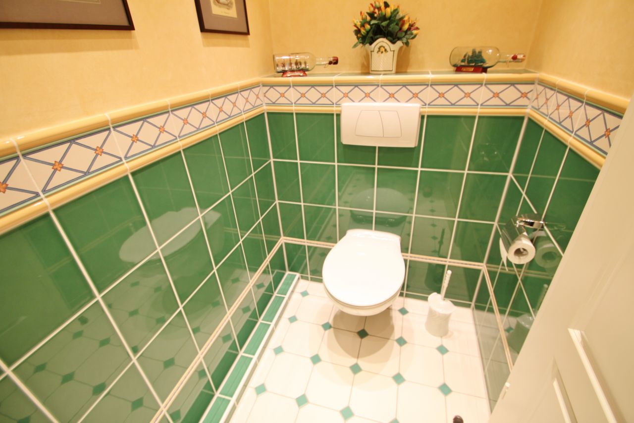 Luxuriöse Eigentumswohnung im Herzen einer eleganten Villa (005a)
