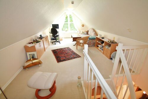 Luxuriöse Eigentumswohnung im Herzen einer eleganten Villa (005a)