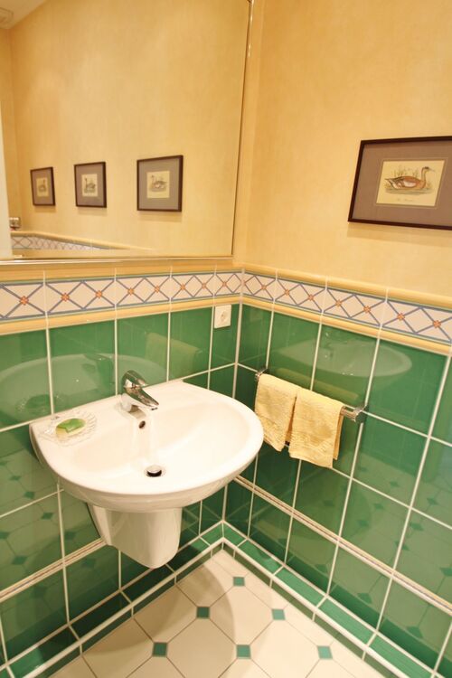 Luxuriöse Eigentumswohnung im Herzen einer eleganten Villa (005a)