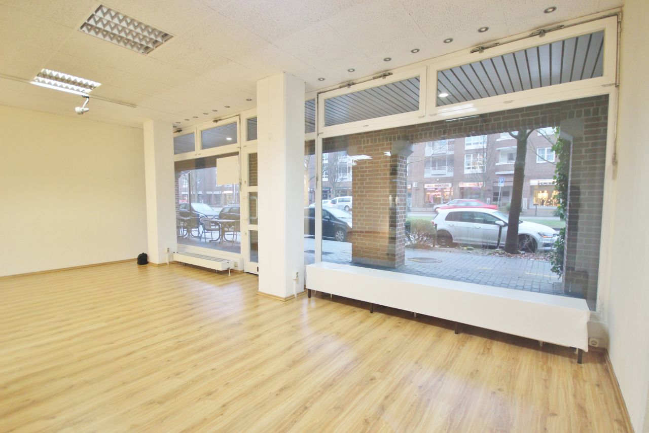Modernes Loft mit großzügiger Raumgestaltung und hochwertigen Ausstattungsdetails (010a)