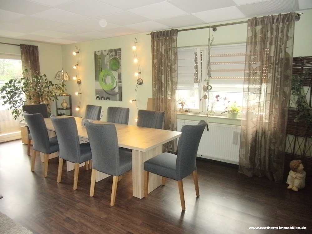 Zweifamilienhaus mit großem Grundstück in Achern, OT (ZFH 20.05.2026)